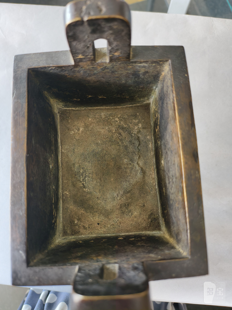 A bronze incense burner in the shape of the 'fang ding' food vessel in archaic style - 图12